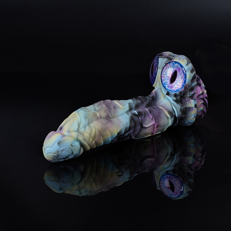 Large Cat‑Eye Monster